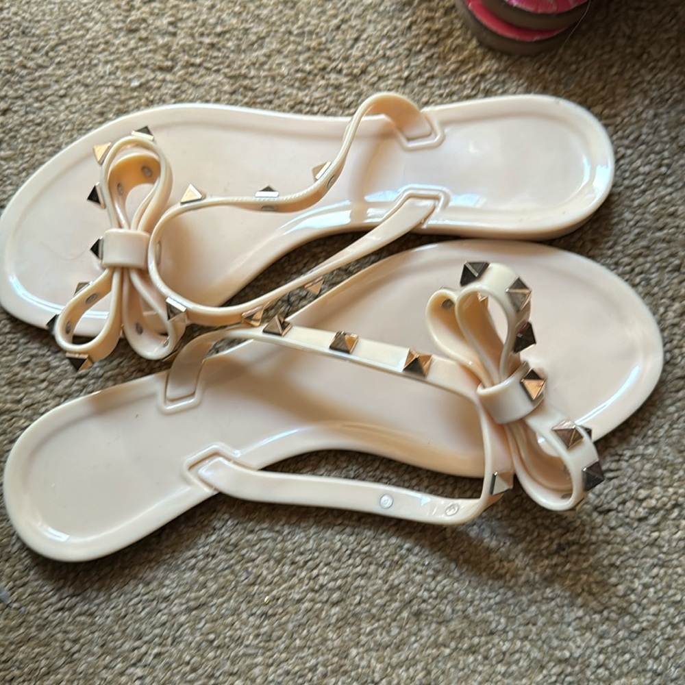 Studded rubber sandal